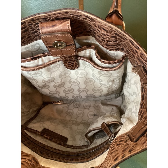 Michael Kors Croc Embossed Leather Tote Bag Gold Hardware Top Handle Bag - Picture 6 of 7